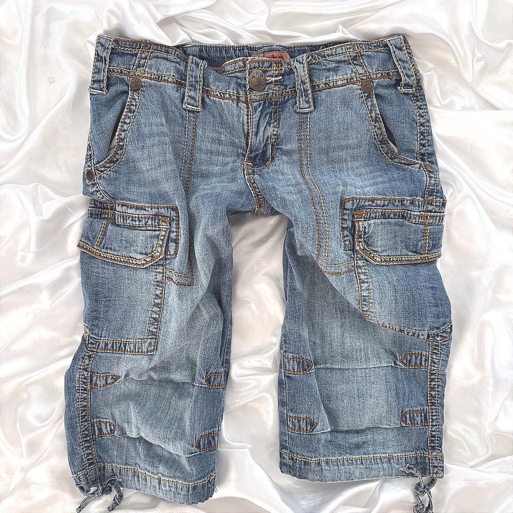 No Boundaries Denim Cargo Capris Medium Wash Contrast Stitch Y2K Size 7